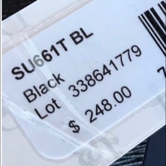 Dooney and Bourke Side Pocket Satchel - Picture 7 of 8